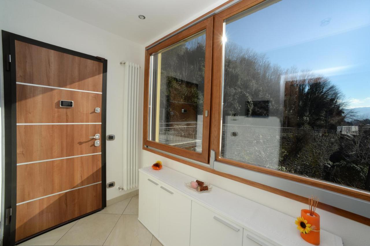 Lilli - Casa Sul Lago Dervio Exterior foto
